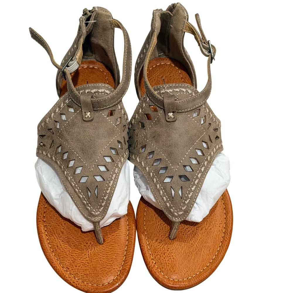 Report Sandals Womens 6.5 Taupe Brown Faux Leather Gladiator Laser Cut Boho Flat